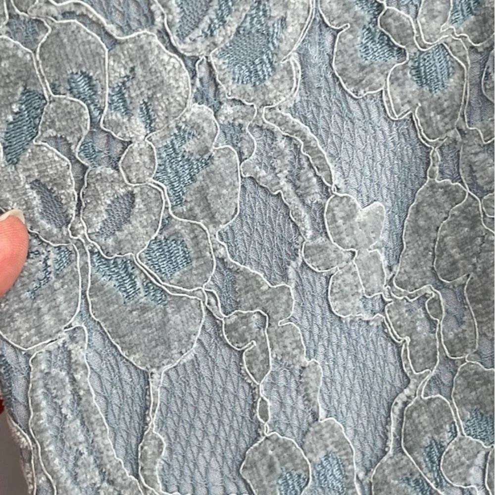 Naked Wardrobe The Statement Lace Long Sleeve Crop Top NWT Sz S Blue